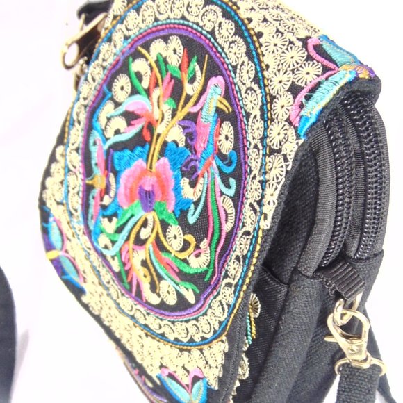 Goodhan Vintage Handmade Mini Crossbody Bag - Picture 12 of 12